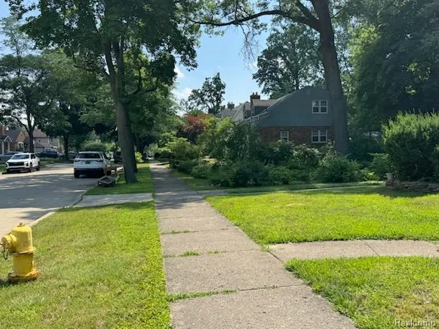 426 S Waverly Street S Dearborn City, MI 48124