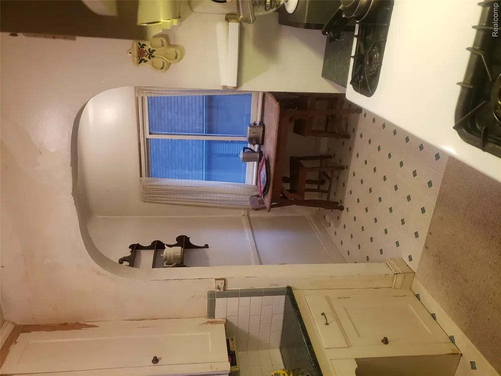 426 S Waverly Street S Dearborn City, MI 48124