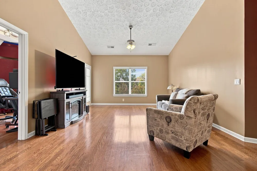 243 Meandering Dr Lebanon, TN 37090