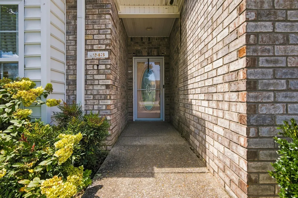 243 Meandering Dr Lebanon, TN 37090