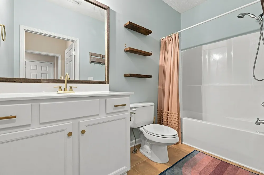 243 Meandering Dr Lebanon, TN 37090