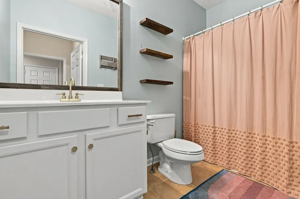 243 Meandering Dr Lebanon, TN 37090
