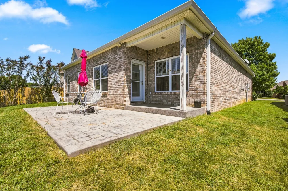 243 Meandering Dr Lebanon, TN 37090
