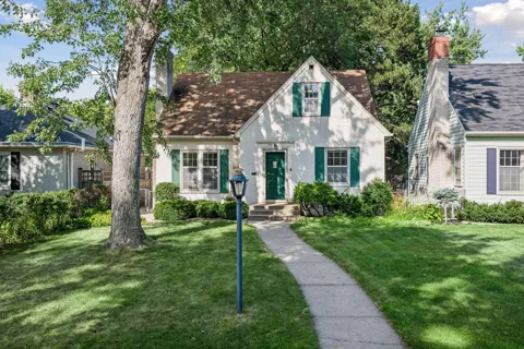 5652 Dupont Avenue S