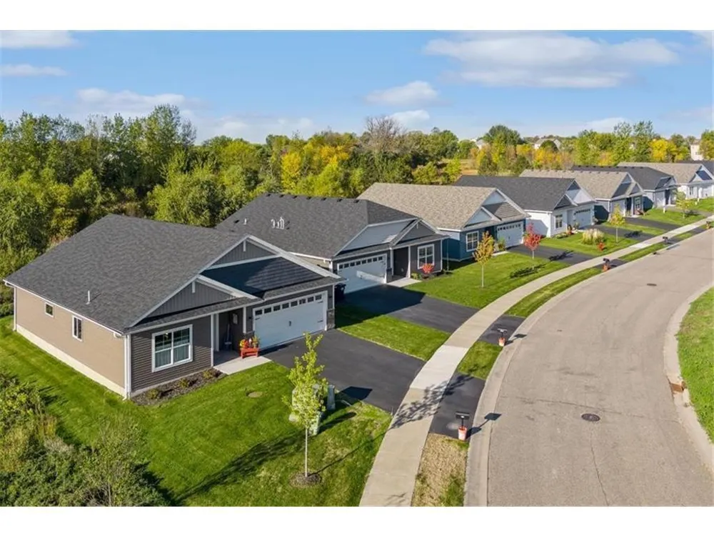 4921 Evergreen Drive Hugo, MN 55038