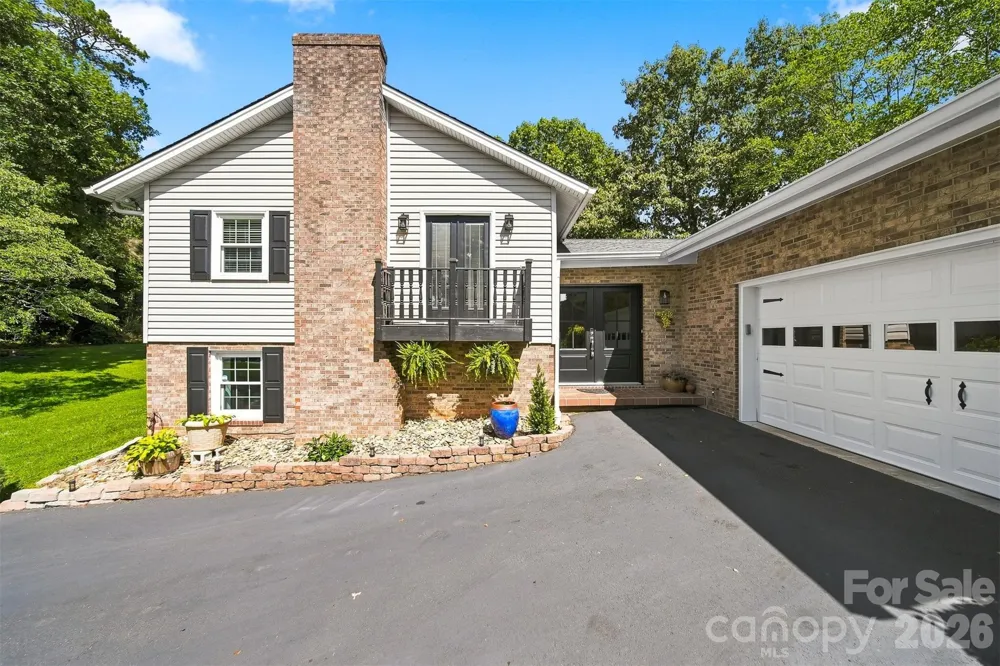 4662 Granada Hills Drive Granite Falls, NC 28630