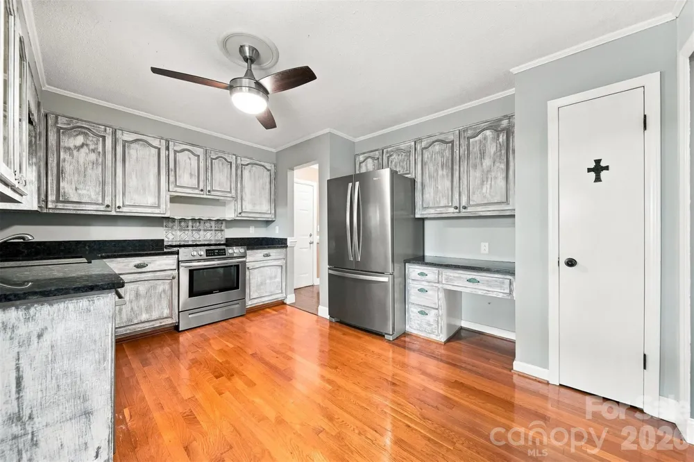 4662 Granada Hills Drive Granite Falls, NC 28630