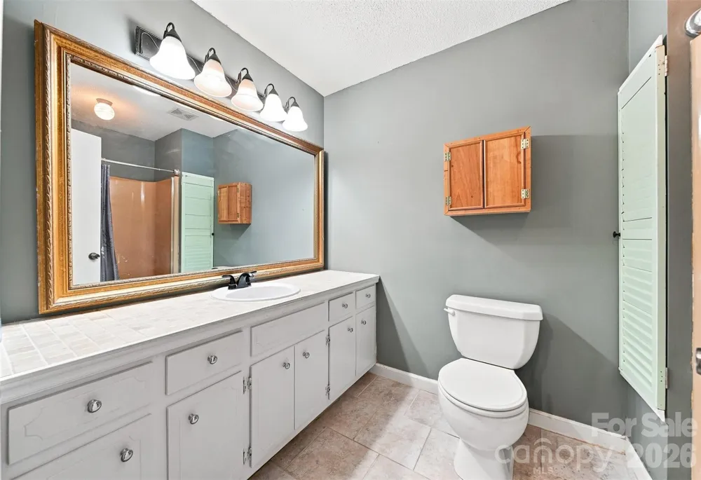 4662 Granada Hills Drive Granite Falls, NC 28630