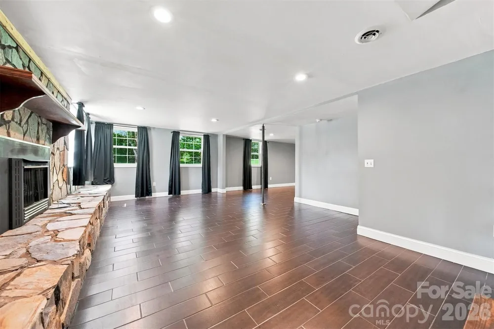 4662 Granada Hills Drive Granite Falls, NC 28630