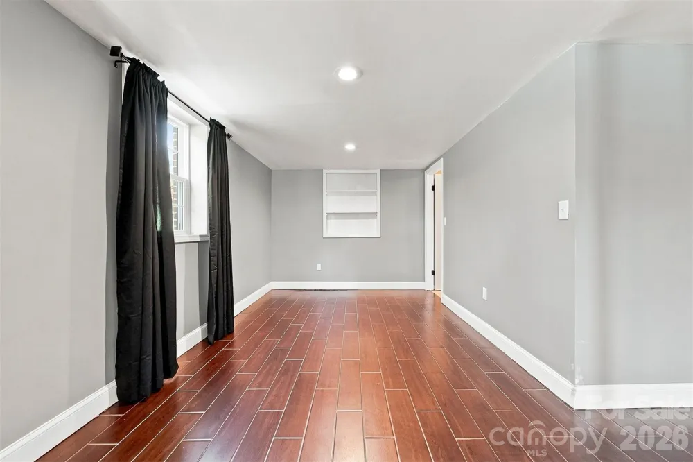 4662 Granada Hills Drive Granite Falls, NC 28630