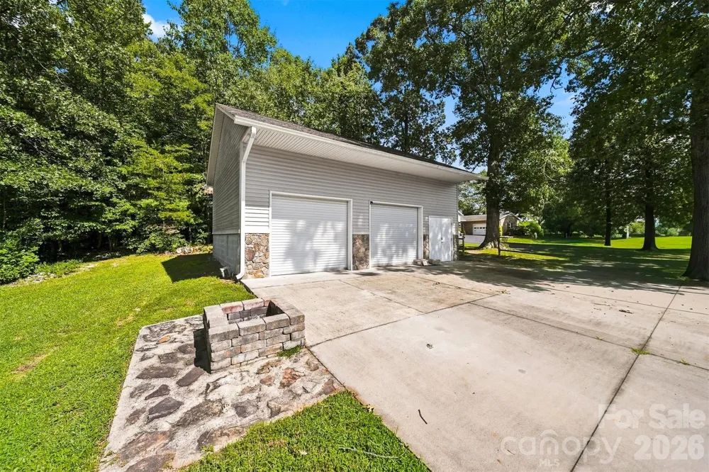 4662 Granada Hills Drive Granite Falls, NC 28630