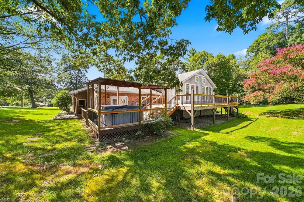 4662 Granada Hills Drive Granite Falls, NC 28630