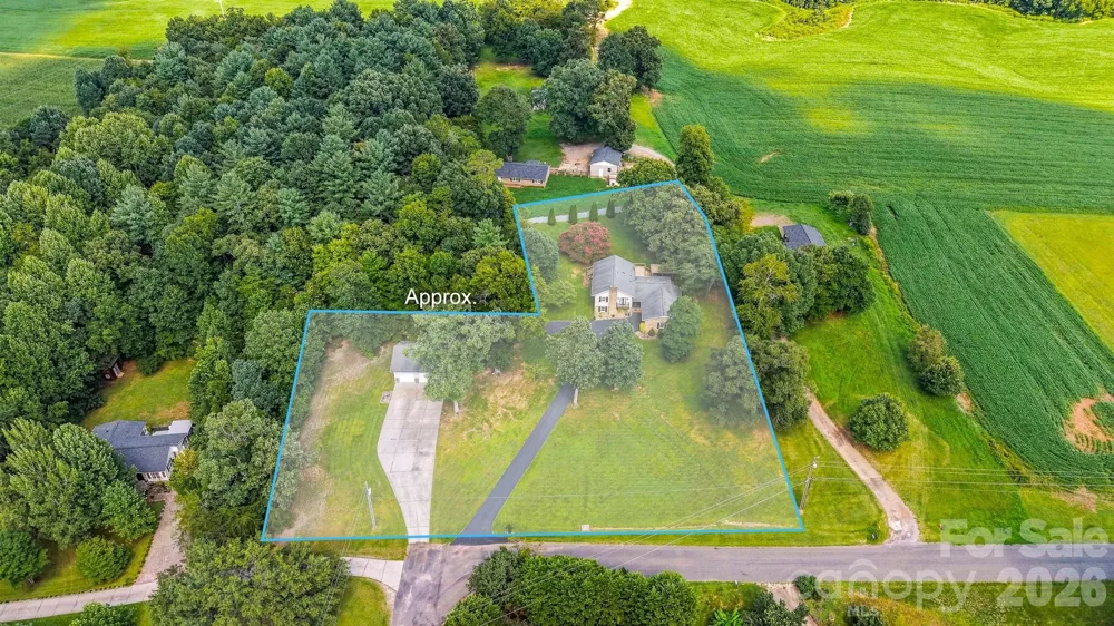 4662 Granada Hills Drive Granite Falls, NC 28630