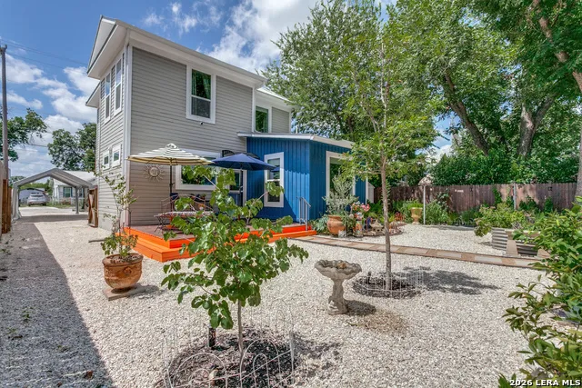 523 W HIGHLAND BLVD San Antonio, TX 78210