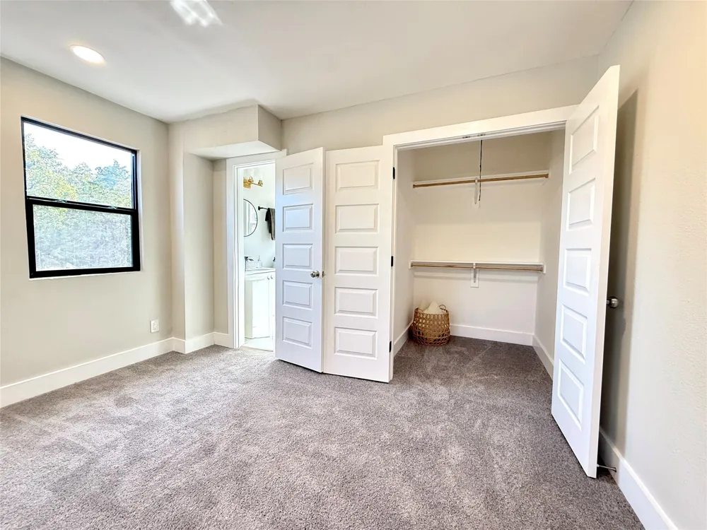 1201 Forester Drive Dallas, TX 75216