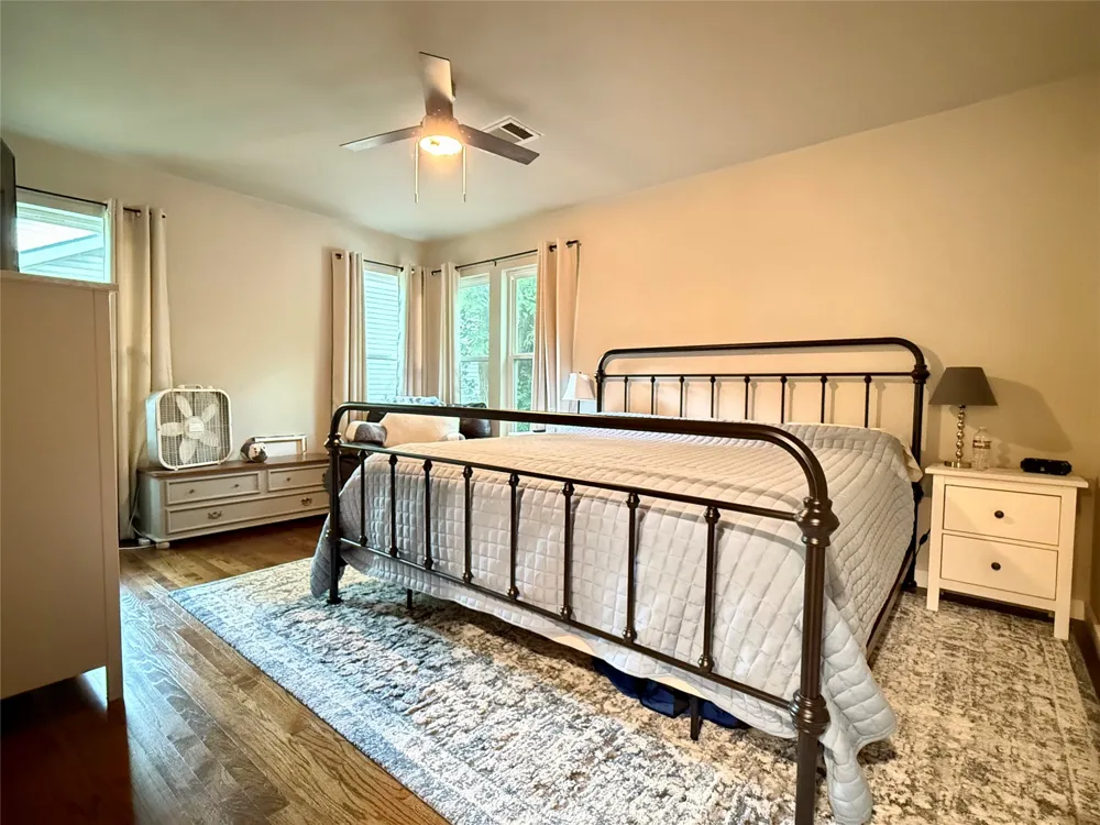 1009 Denton Street Denton, TX 76201