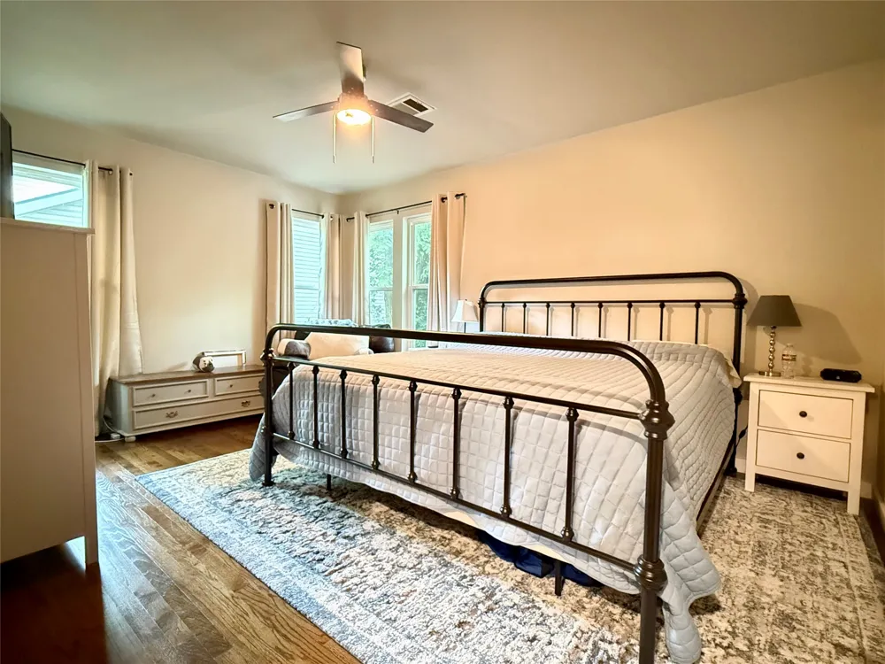 1009 Denton Street Denton, TX 76201
