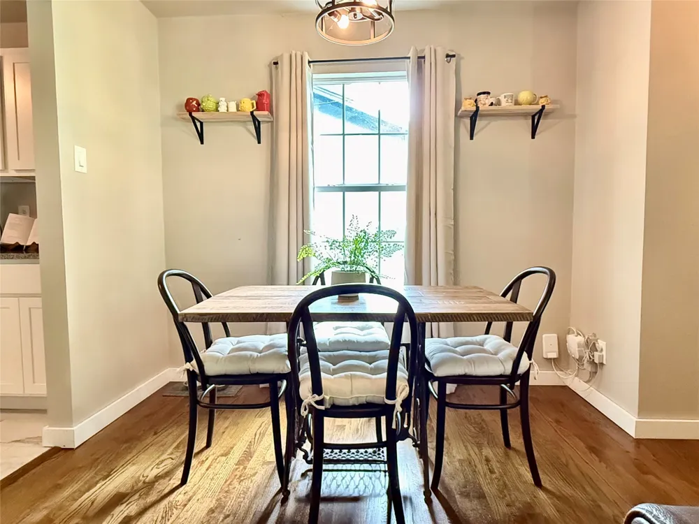 1009 Denton Street Denton, TX 76201