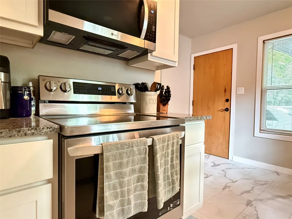 1009 Denton Street Denton, TX 76201