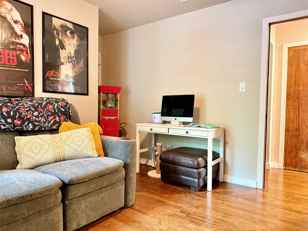 1009 Denton Street Denton, TX 76201