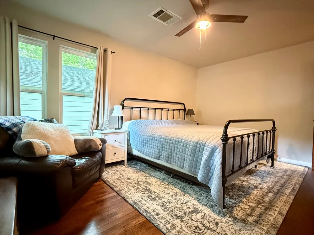 1009 Denton Street Denton, TX 76201