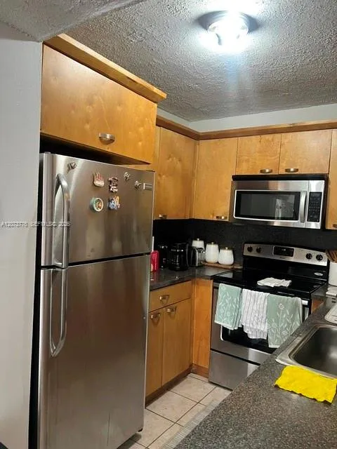 9682 Fontainebleau Blvd #103 Miami, FL 33172
