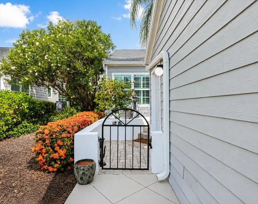 1240 SPOONBILL LANDINGS CIRCLE Bradenton, FL 34209