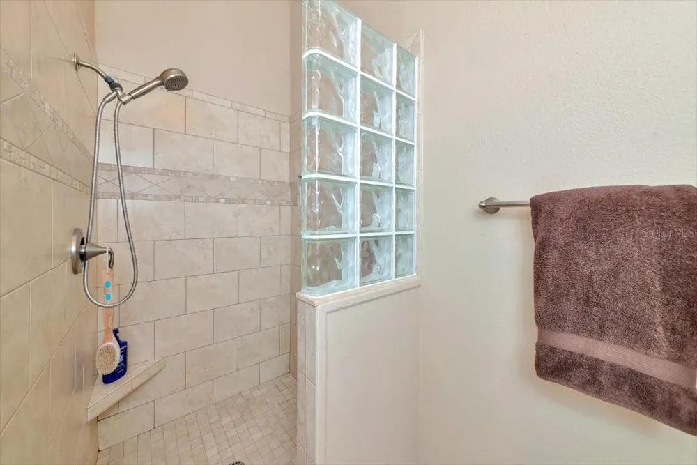 1240 SPOONBILL LANDINGS CIRCLE Bradenton, FL 34209