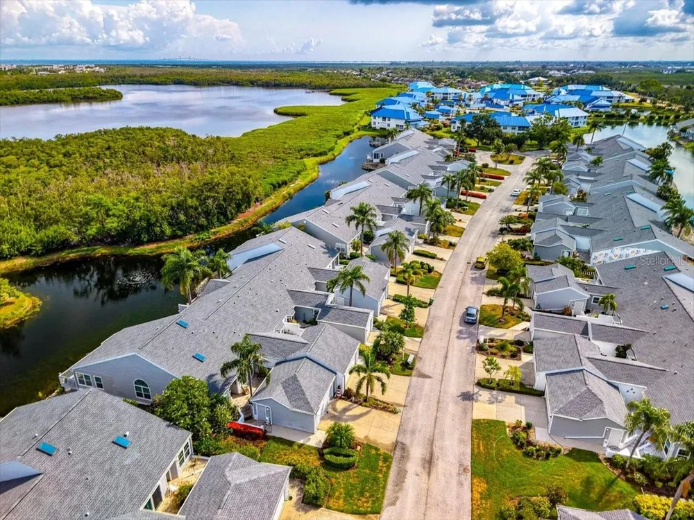 1240 SPOONBILL LANDINGS CIRCLE Bradenton, FL 34209