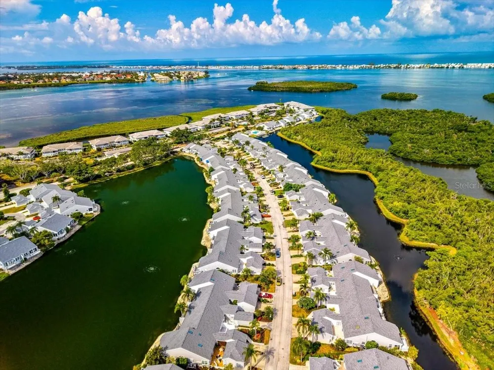 1240 SPOONBILL LANDINGS CIRCLE Bradenton, FL 34209