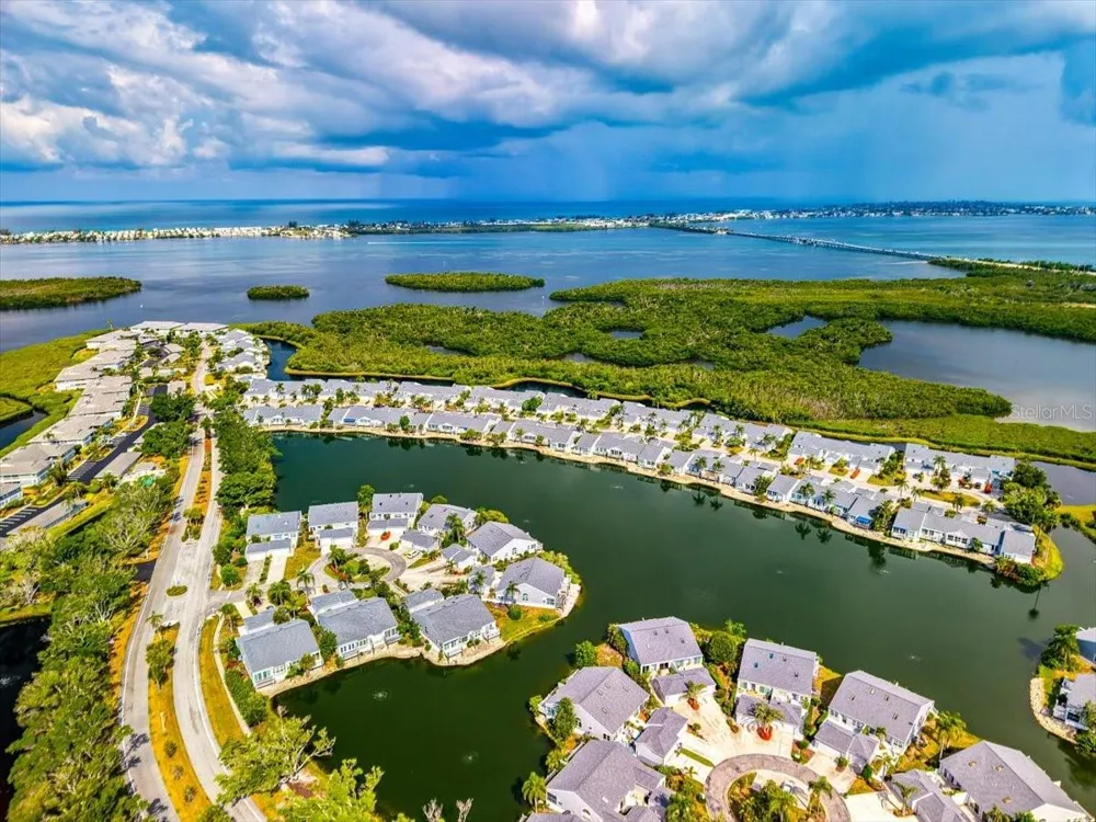 1240 SPOONBILL LANDINGS CIRCLE Bradenton, FL 34209