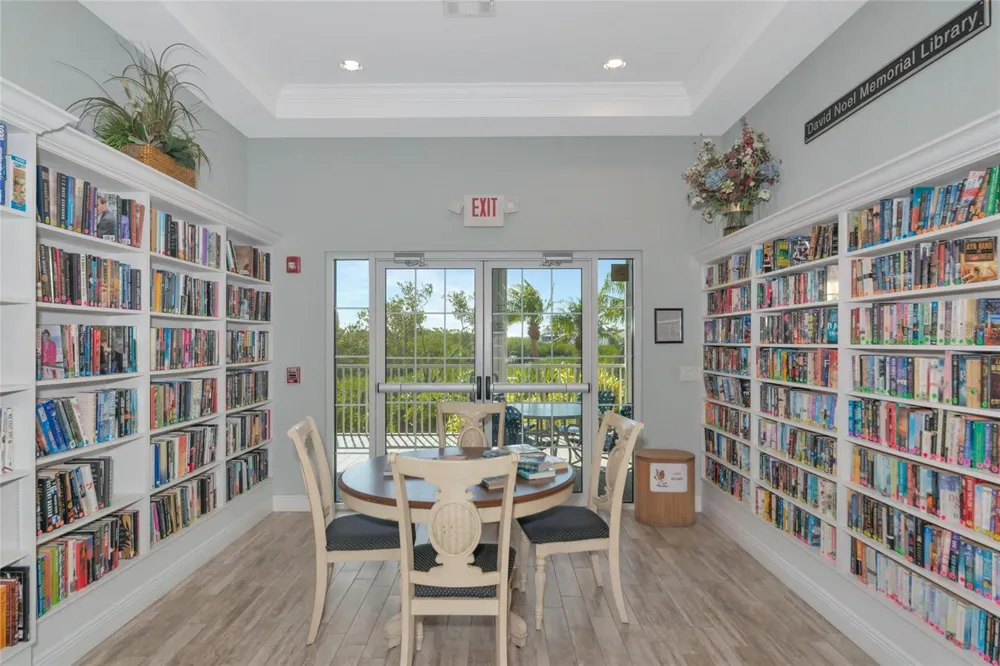 1240 SPOONBILL LANDINGS CIRCLE Bradenton, FL 34209