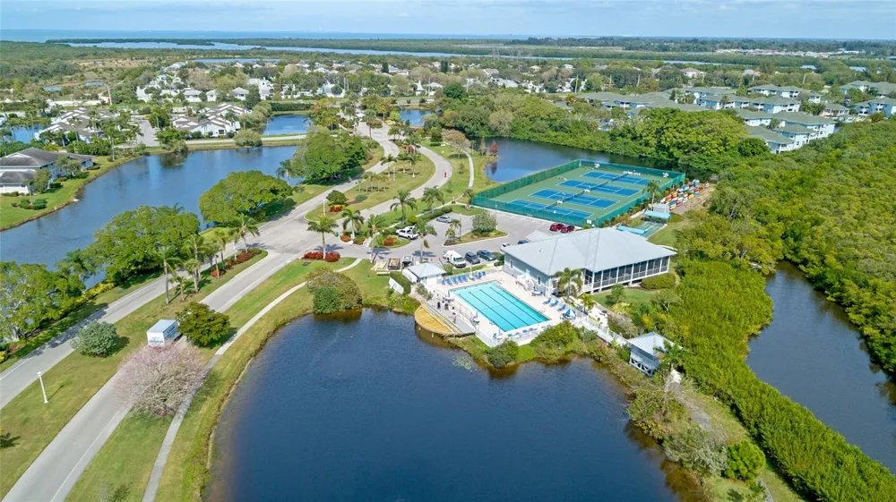 1240 SPOONBILL LANDINGS CIRCLE Bradenton, FL 34209