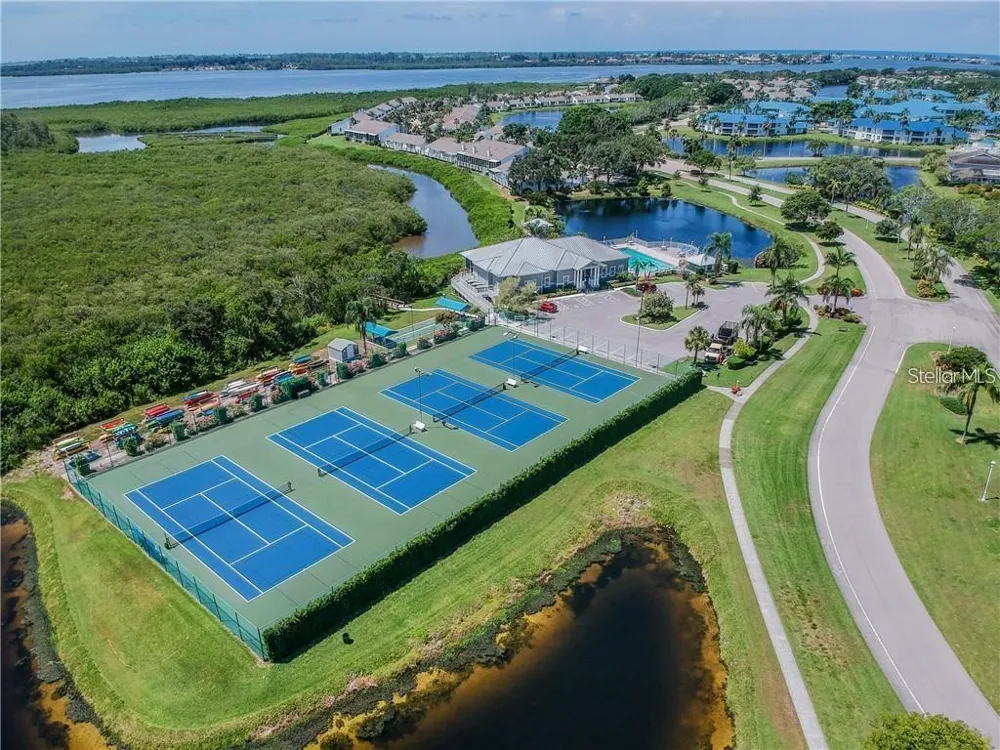 1240 SPOONBILL LANDINGS CIRCLE Bradenton, FL 34209