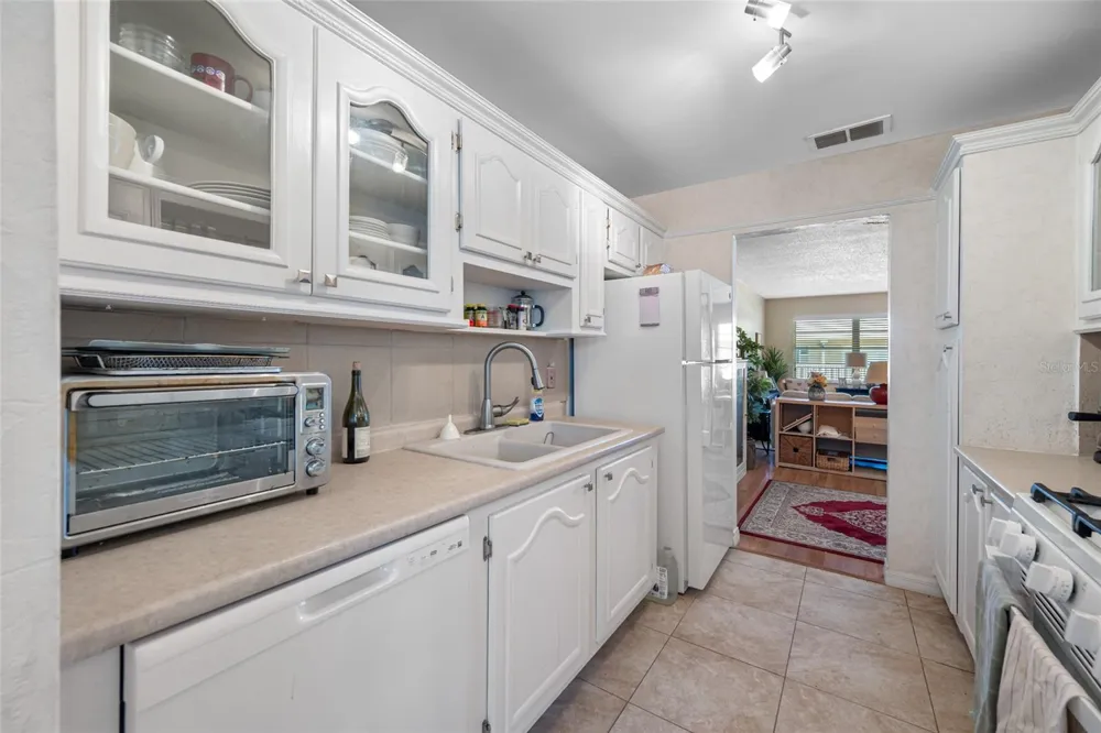 5217 81ST STREET #16 St Petersburg, FL 33709