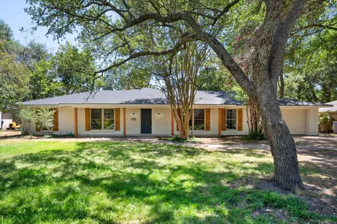 1003 Woodcastle Drive