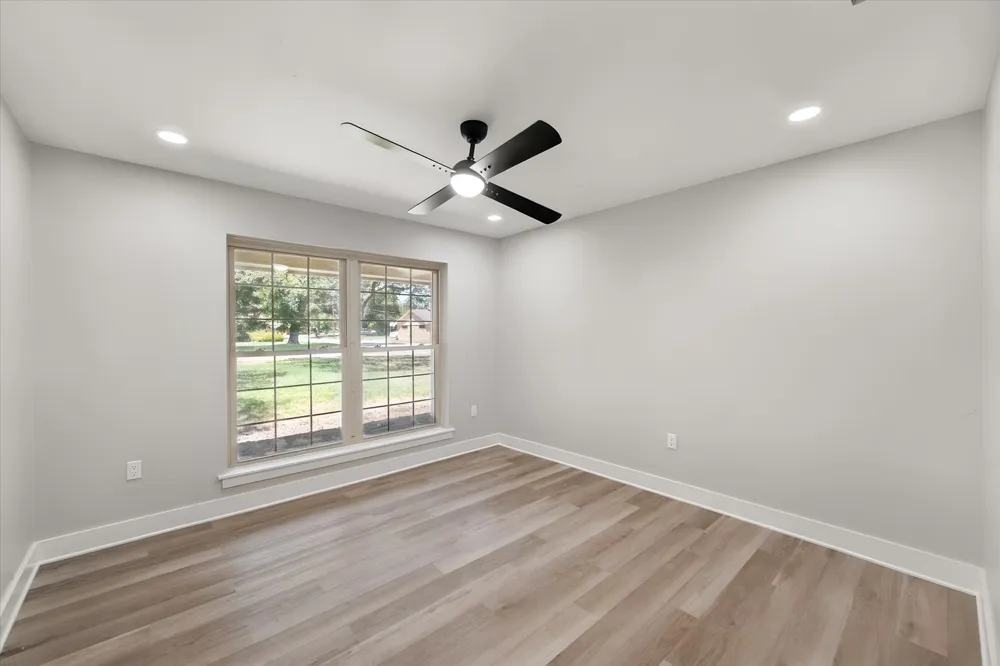 1003 Woodcastle Drive Corsicana, TX 75110