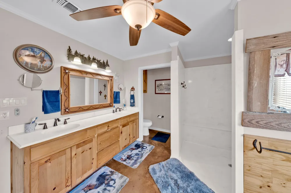 3503 State Highway 276 Emory, TX 75440