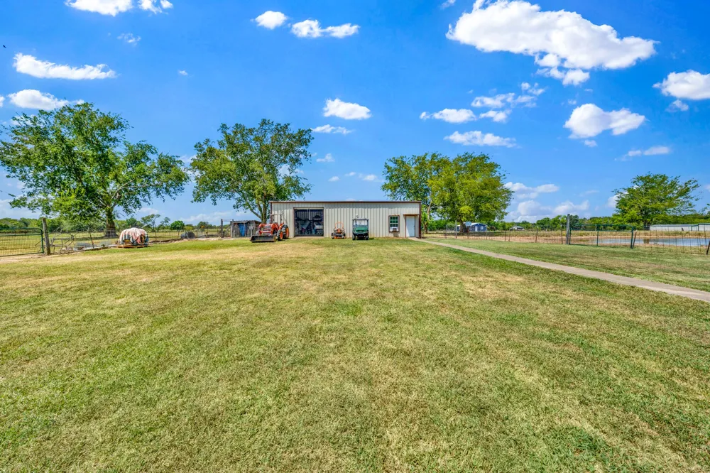 3503 State Highway 276 Emory, TX 75440