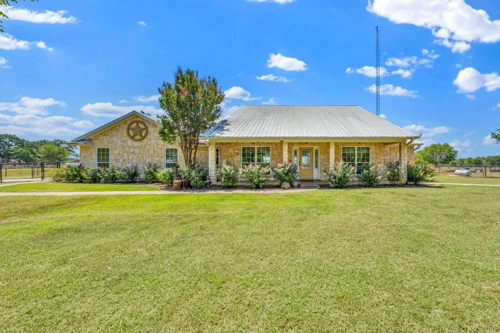 3503 State Highway 276 Emory, TX 75440