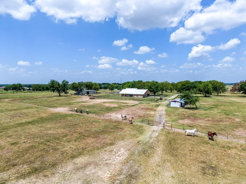3503 State Highway 276 Emory, TX 75440
