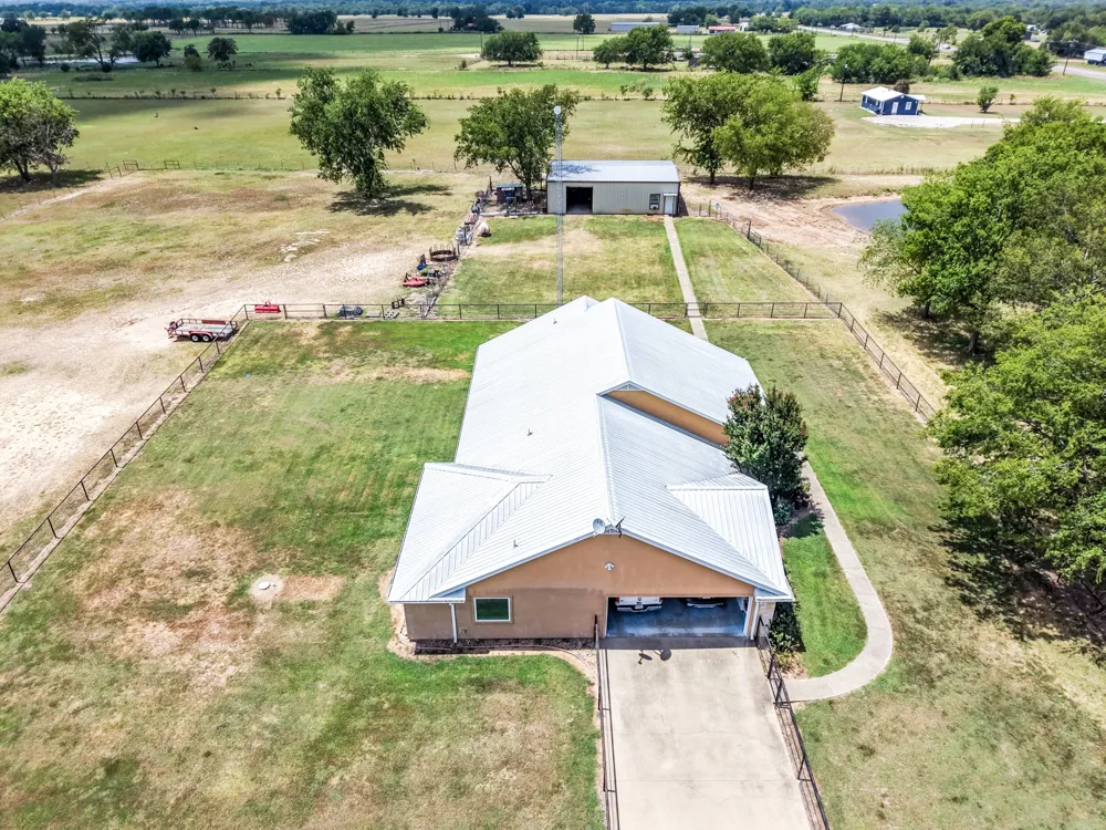 3503 State Highway 276 Emory, TX 75440