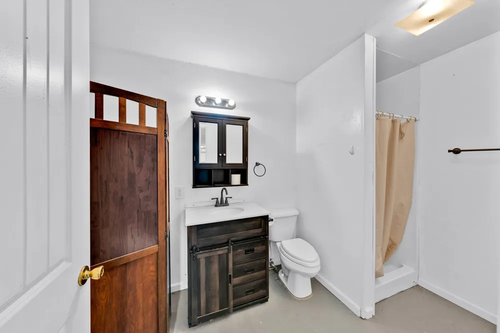 3503 State Highway 276 Emory, TX 75440