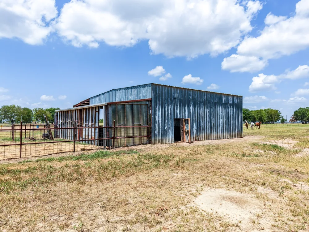 3503 State Highway 276 Emory, TX 75440