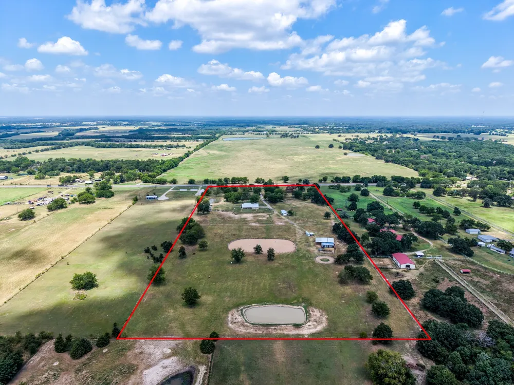 3503 State Highway 276 Emory, TX 75440