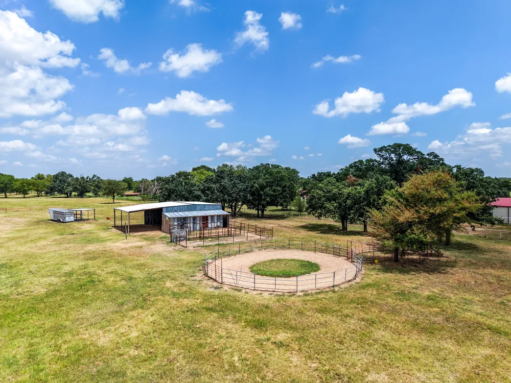 3503 State Highway 276 Emory, TX 75440