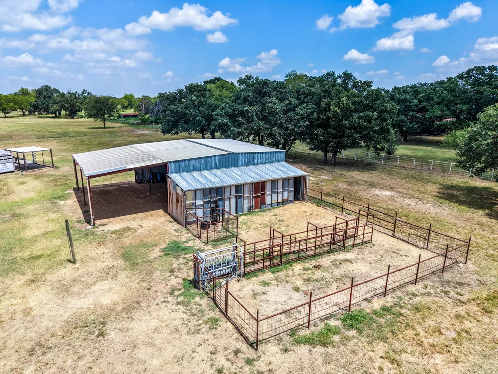3503 State Highway 276 Emory, TX 75440