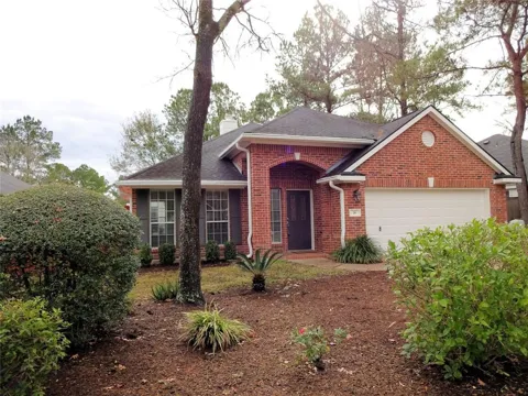 14 Paddock Pines Place
