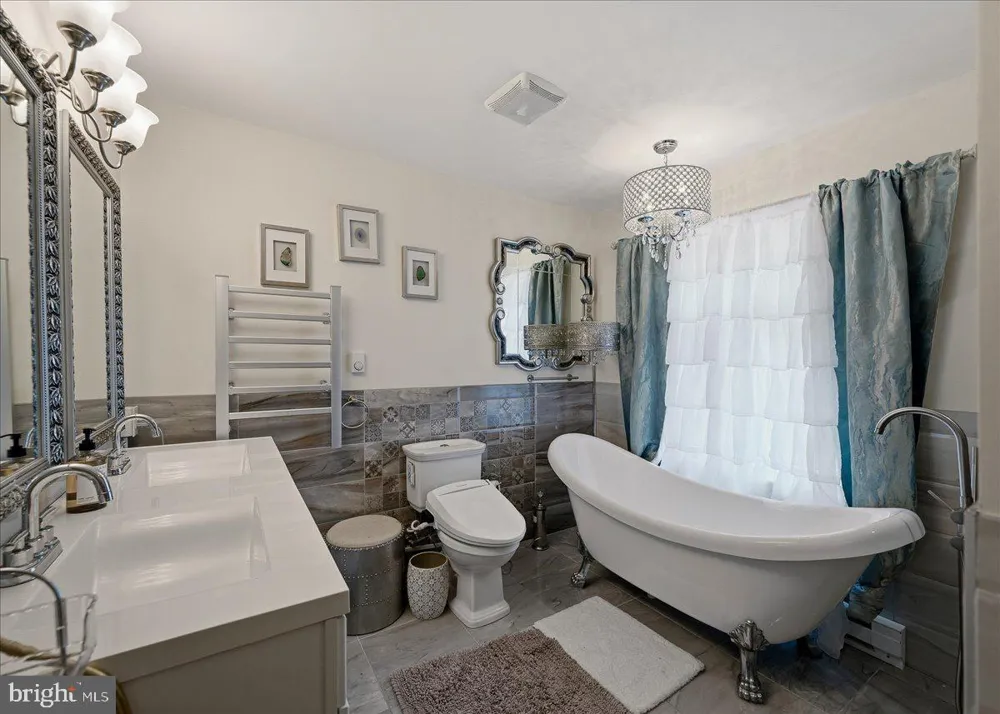 3130 DELAWARE CIRCLE Bushkill, PA 18324