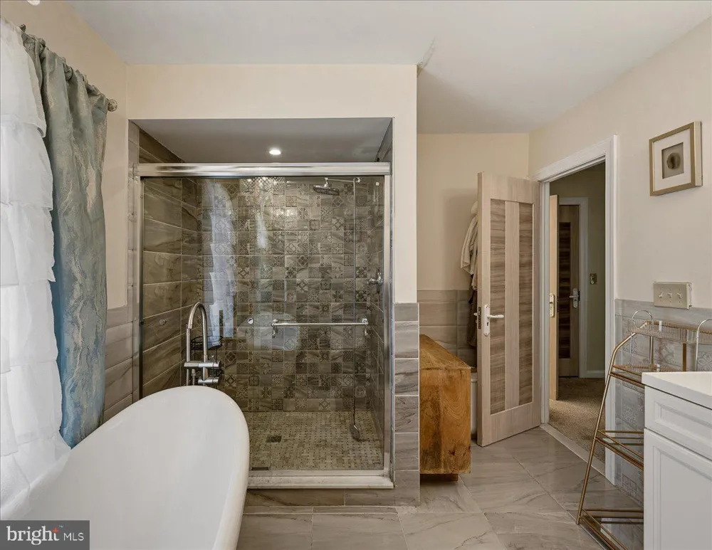 3130 DELAWARE CIRCLE Bushkill, PA 18324